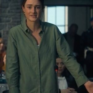 The Twisted Tale of Amanda Knox Grace Van Patten Grey Shirt