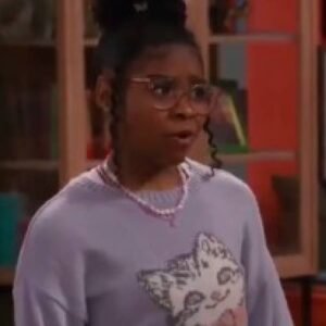 Wizards Beyond Waverly Place Taylor Cora Knit Cat Sweater