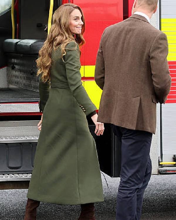 NIFRS College Kate Middleton Green Coat - Image 2