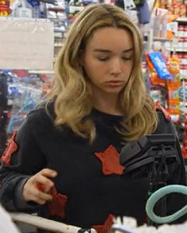 Baylen Out Loud S02 Baylen Dupree Stars Knitted Sweater