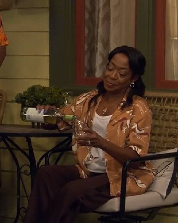 The Neighborhood Tichina Arnold Orange Floral Print Shirt