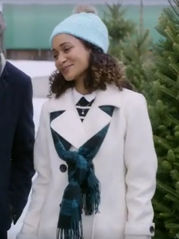 A Christmas Angel Match 2025 Daisy White Trench Coat