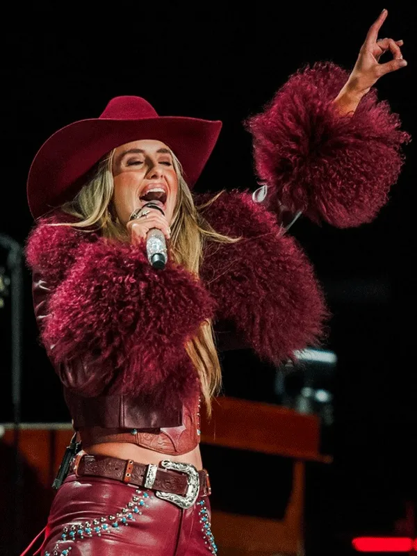 Lainey Wilson Faux Fur Cropped Leather Jacket - Image 4