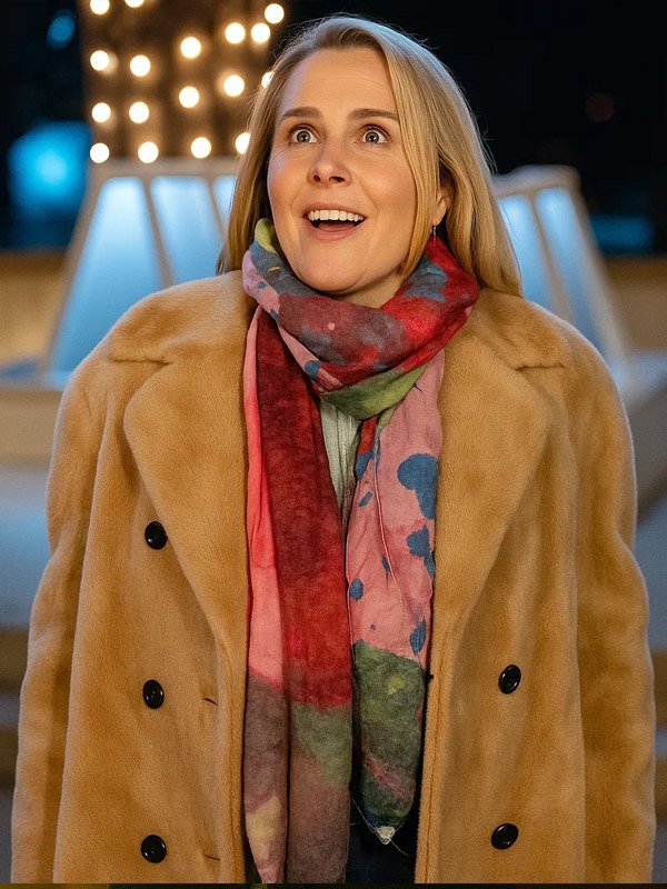 A Merry Little Ex-Mas Alicia Silverstone Brown Teddy Coat