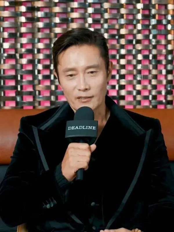 Lee Byung-hun No Other Choice Velvet Blazer - Image 3