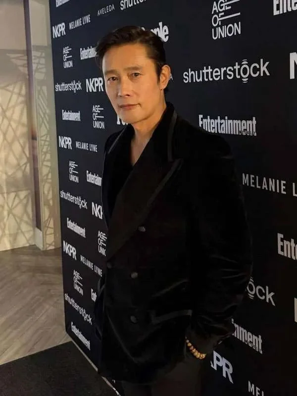 Lee Byung-hun No Other Choice Velvet Blazer - Image 2