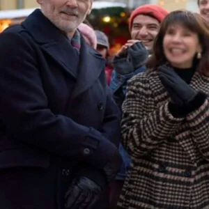 Nigel Whitmey A Keller Christmas Vacation Blue Peacoat