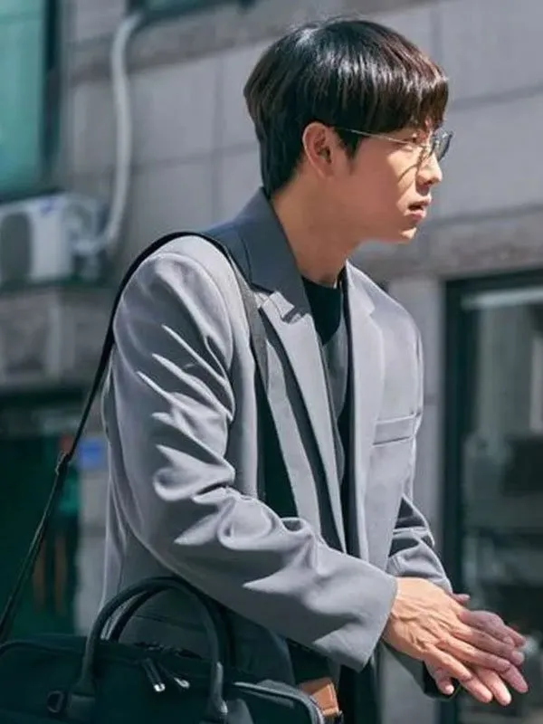 Unlocked 2023 Si-wan Yim Grey Blazer