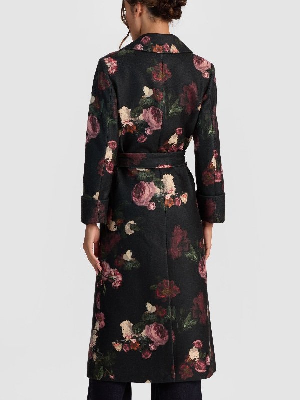 Hacks S5 Jean Smart Floral Wrap Coat
