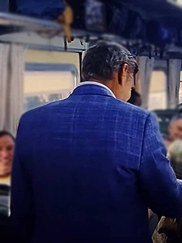 Jay Kelly 2025 George Clooney Blue Blazer