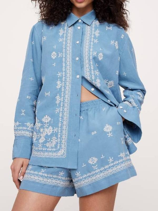 Only Murders in the Building S5 Meryl Streep Blue Embroidered Shirt - Image 3